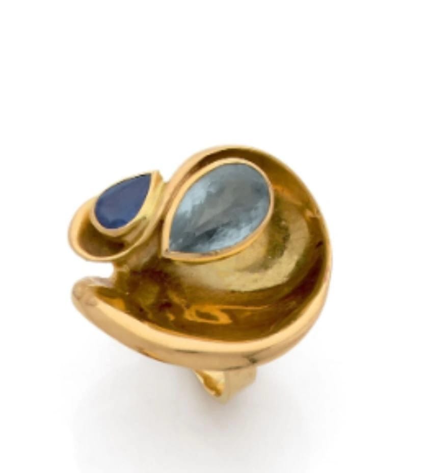 Bague ornée d'une aigue marine et d'un saphir signé Jean Vendome, Jean Vendome · Ornée de saphirs à Paris — photo 1