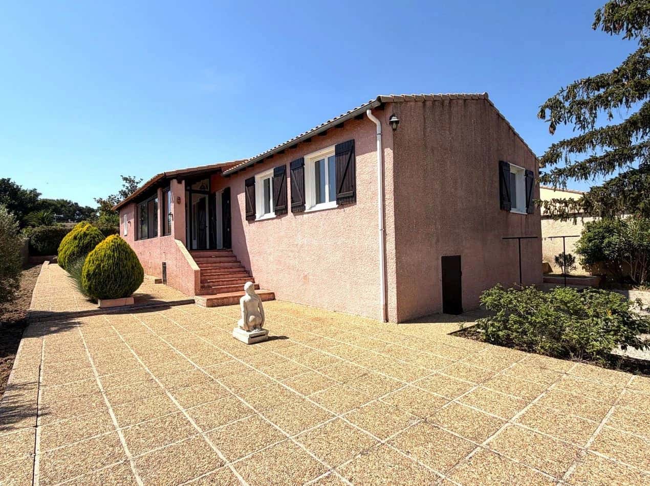 Une maison de 100 m² située allée Alphonse Daudet à Carnoux-en-Provence