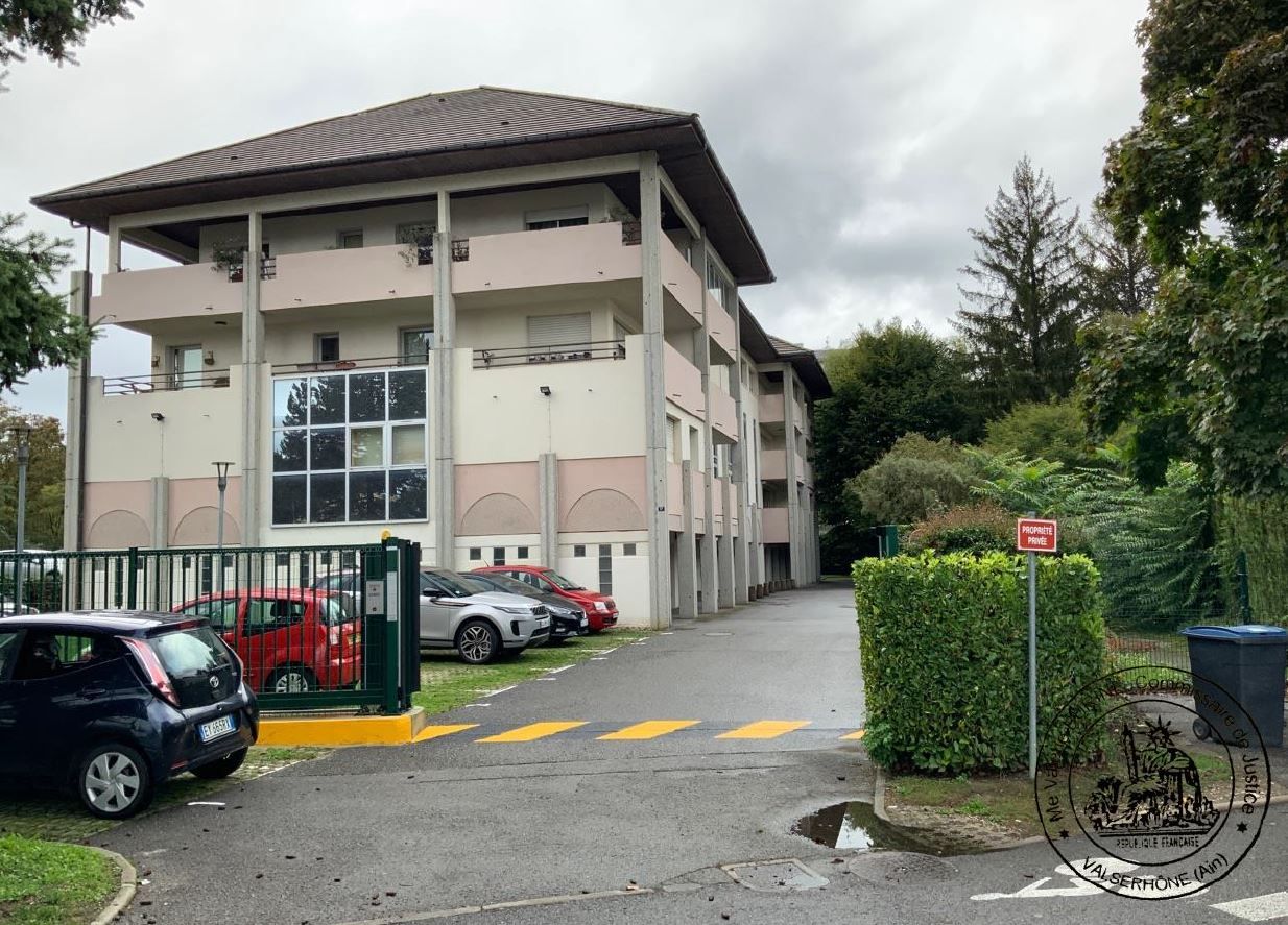 Un boxgarage fermé à Ferney Volataire Résultat du 03/10/2023